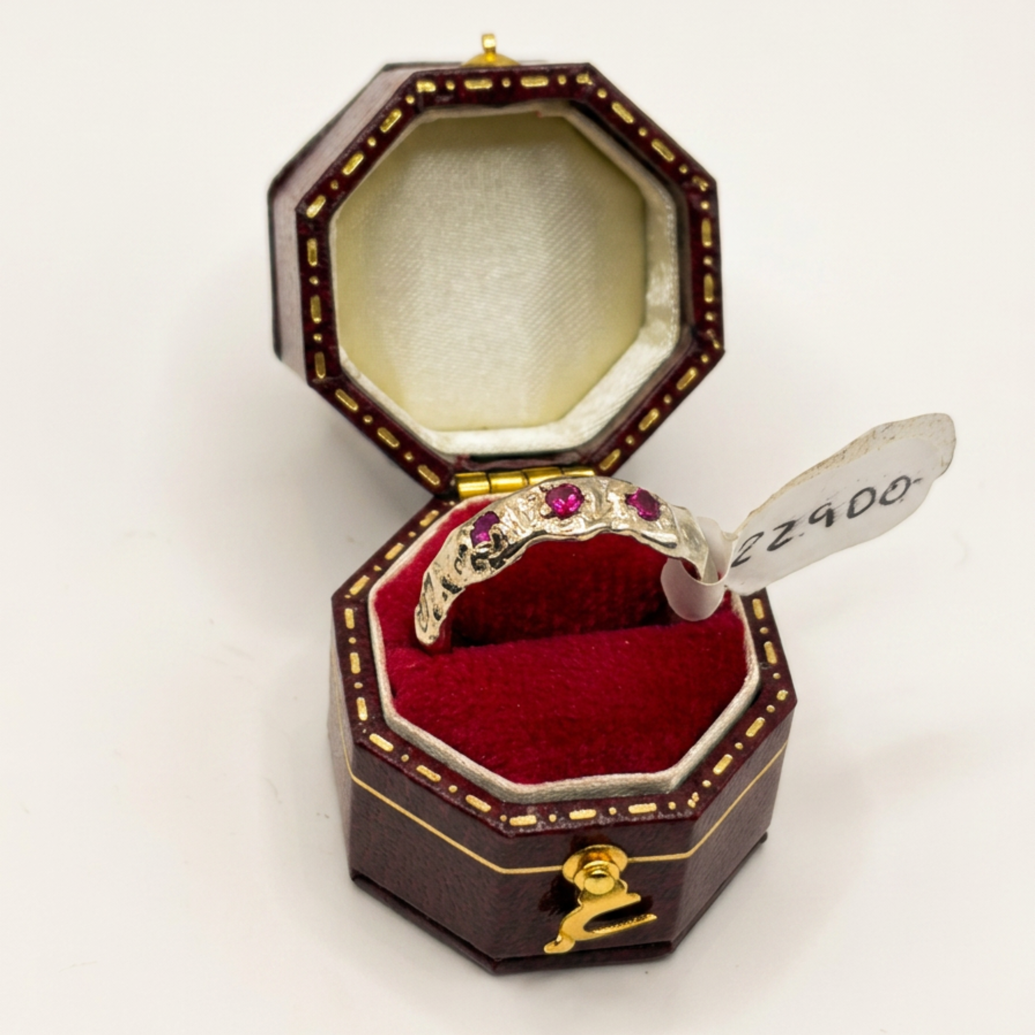 One of a kind recycled silver ring with pink zirconium stones in jewellery box, size 53mm / 6 US – Lilja Björk Jewellery