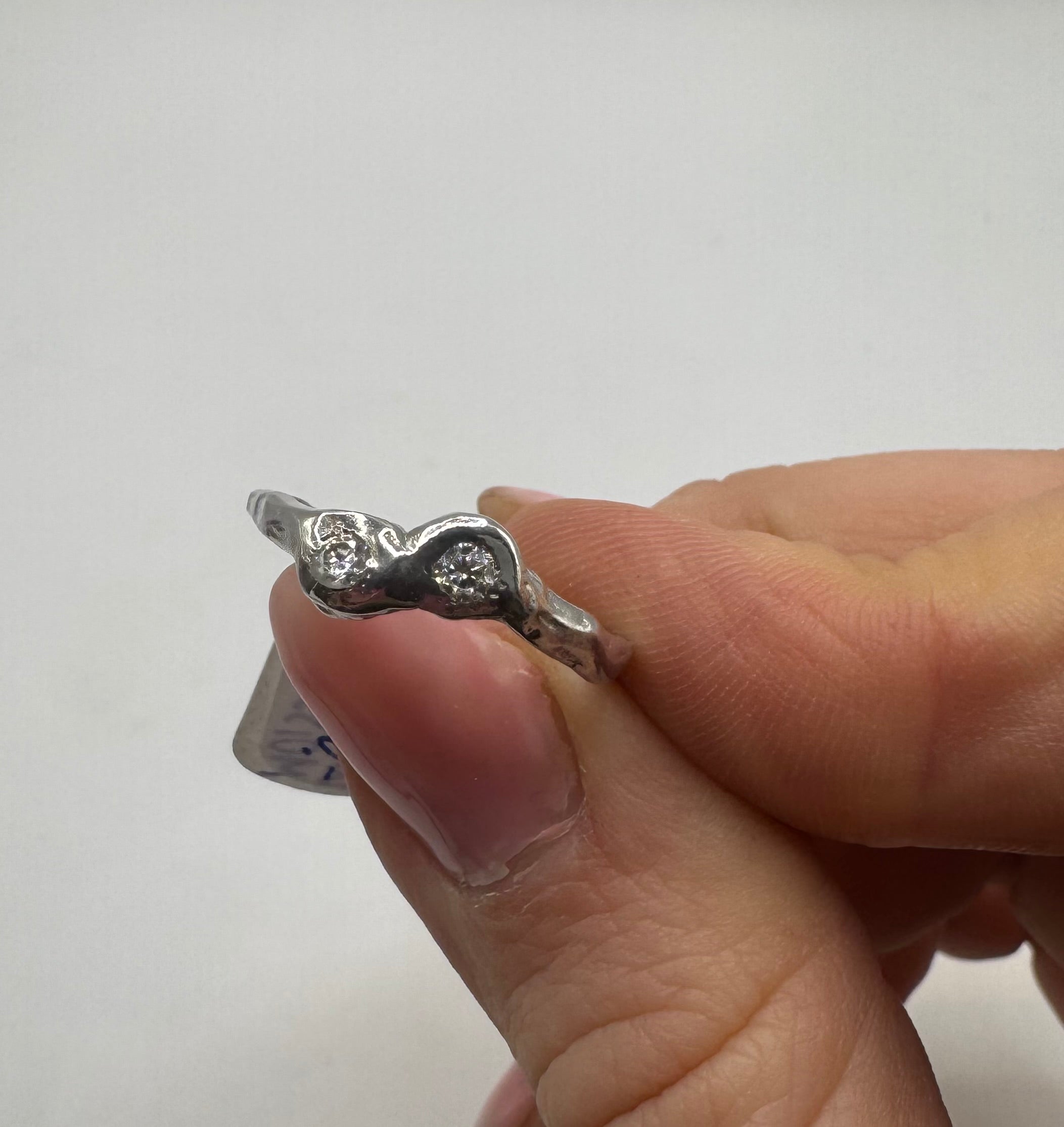 One of a kind hringur m. Moissanite steinum stærð 52mm