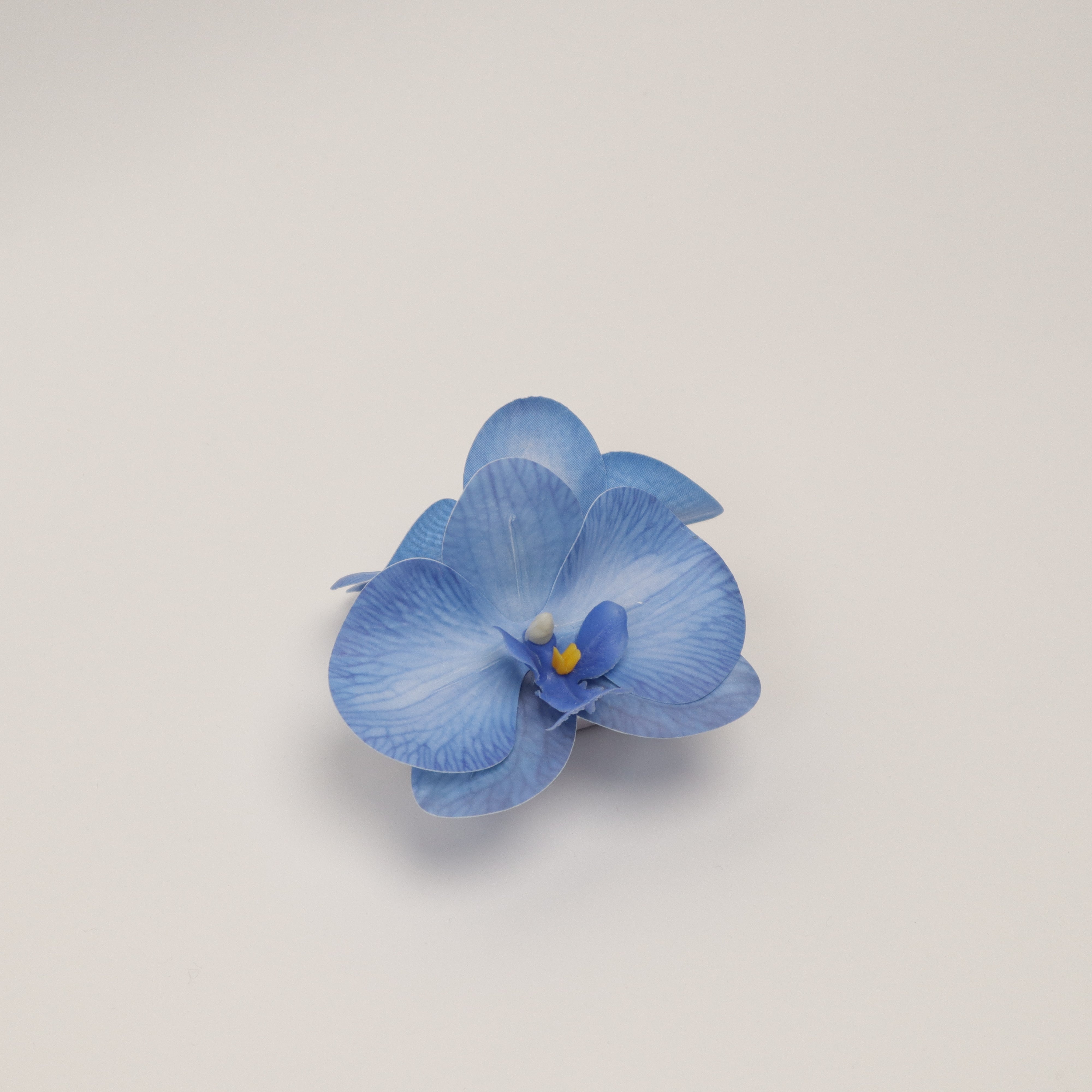 Small orchid hair clip - blue