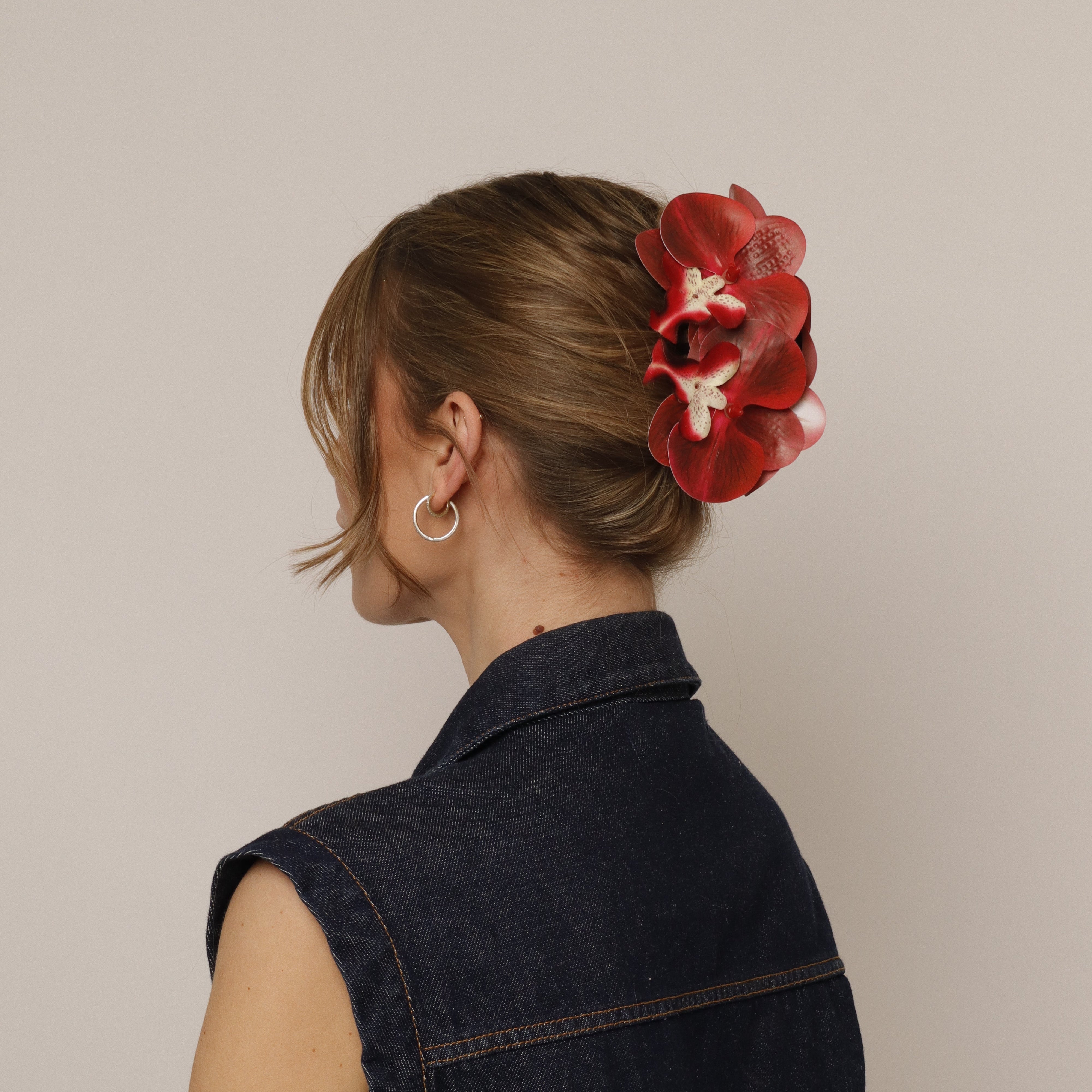 Large orchid hair clip - RED